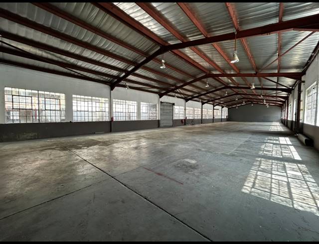 3,720M² WAREHOUSE TO LET IN WYNBERG